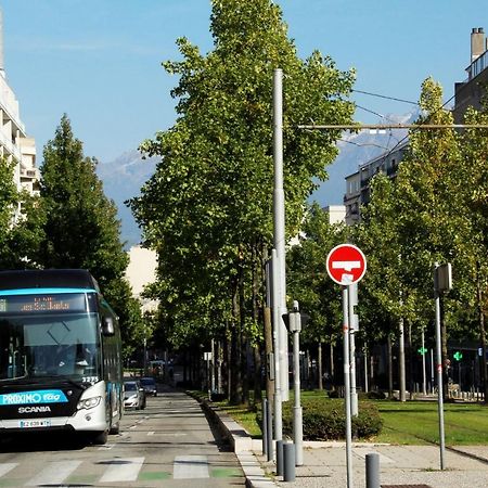 Grenoble Hyper-Centre + Wifi + Netflix Apartment Bagian luar foto